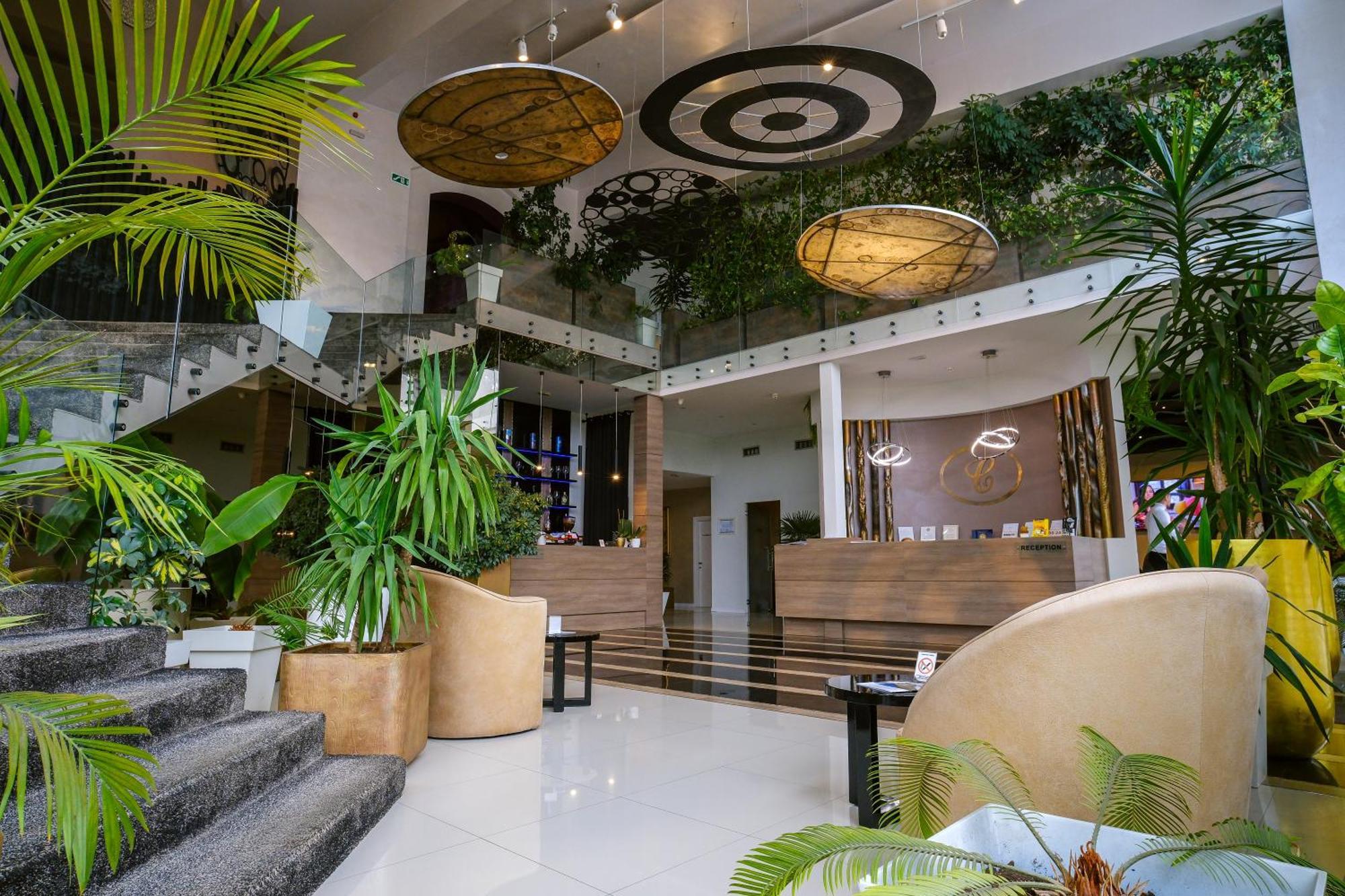 Hotel Crystal Light Nis Luaran gambar