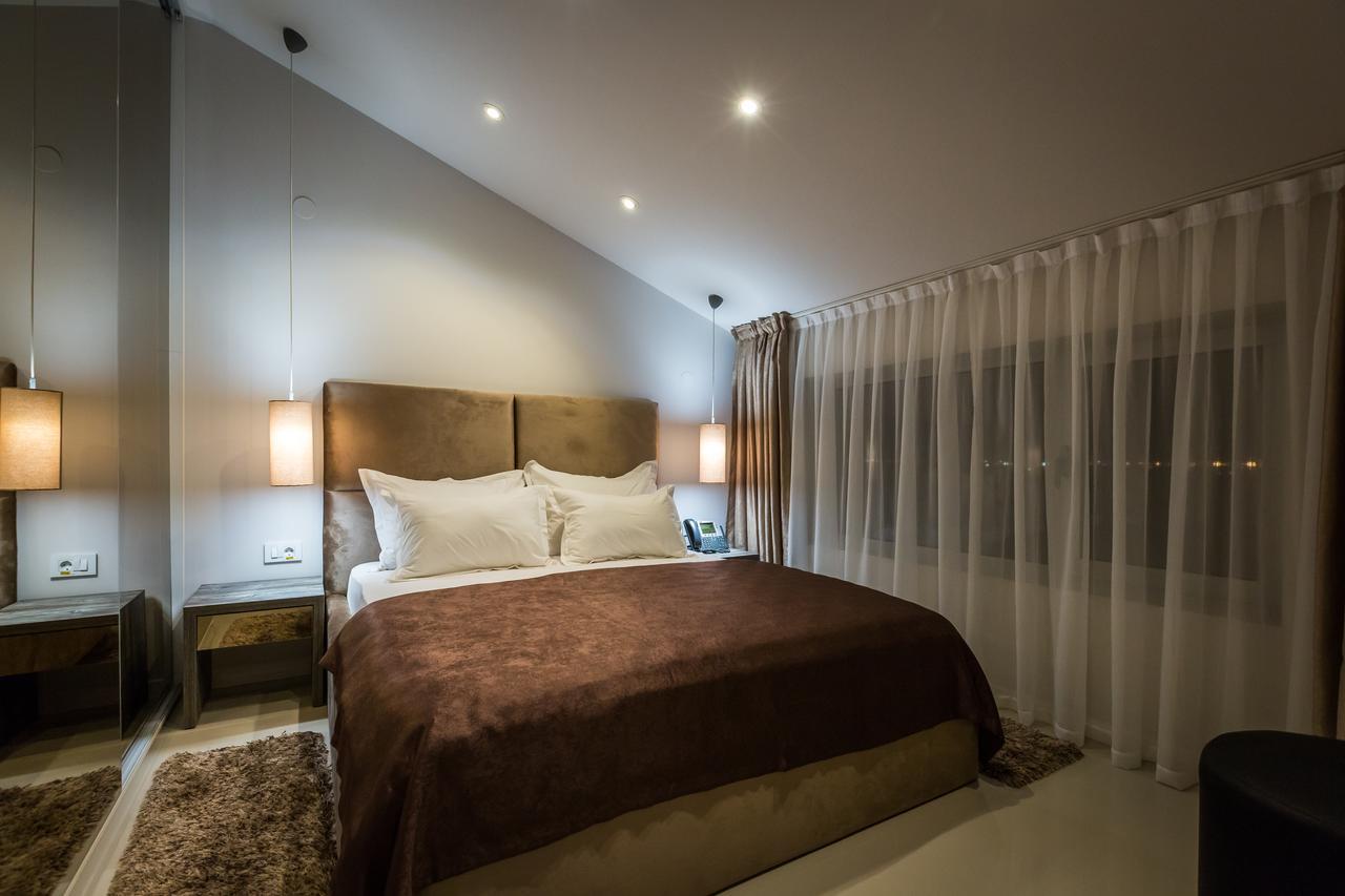 Hotel Crystal Light Nis Luaran gambar