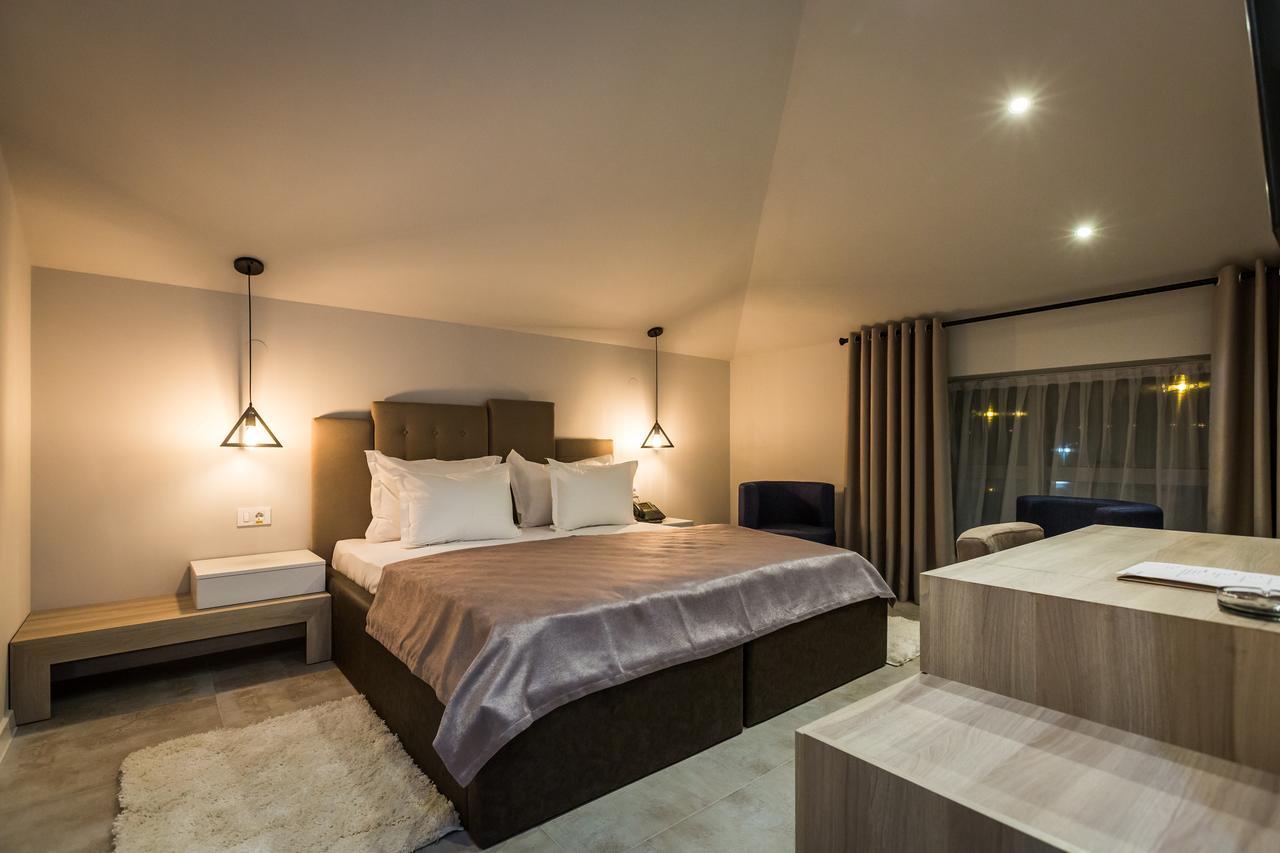 Hotel Crystal Light Nis Luaran gambar